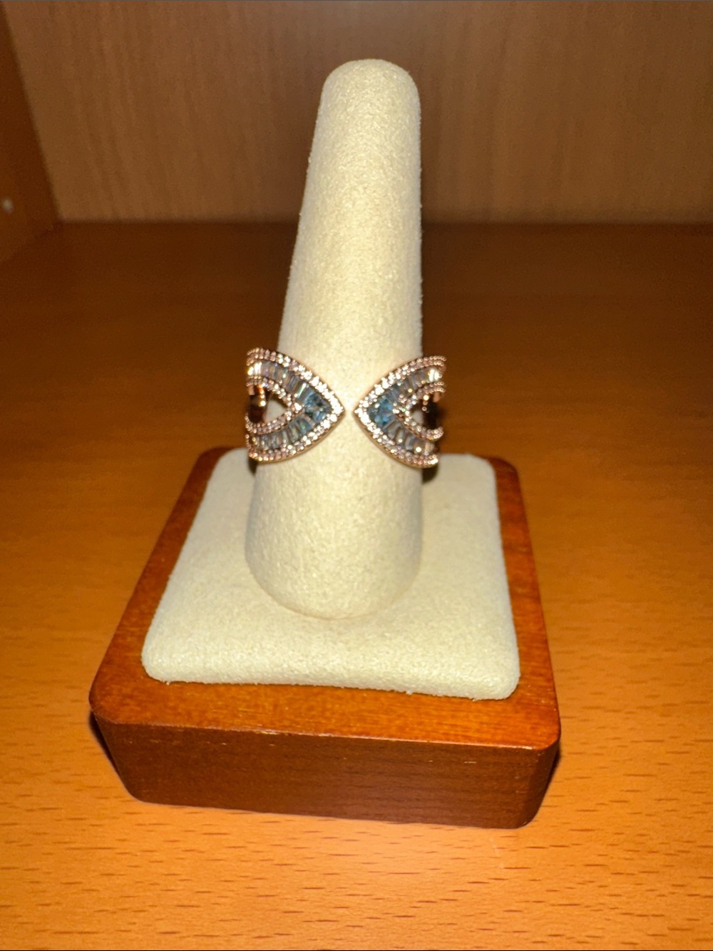 BP - the Elegant aquamarine cubic zirconia split-Design Ring -Size 10